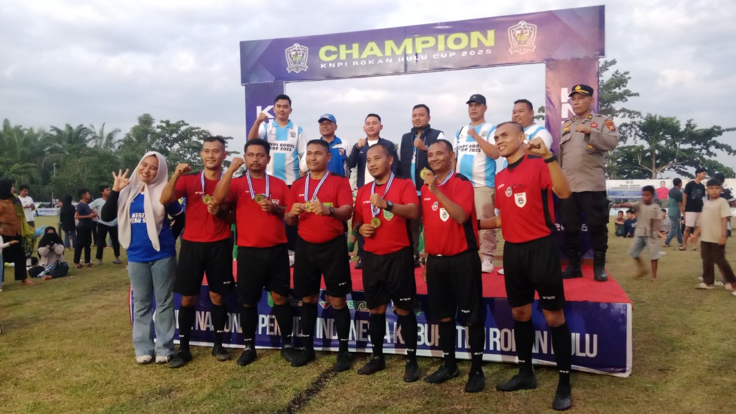 Open Turnamen KNPI Cup Rokan Hulu 2025 Resmi Ditutup, EFRI PC Tambusai Raih Juara