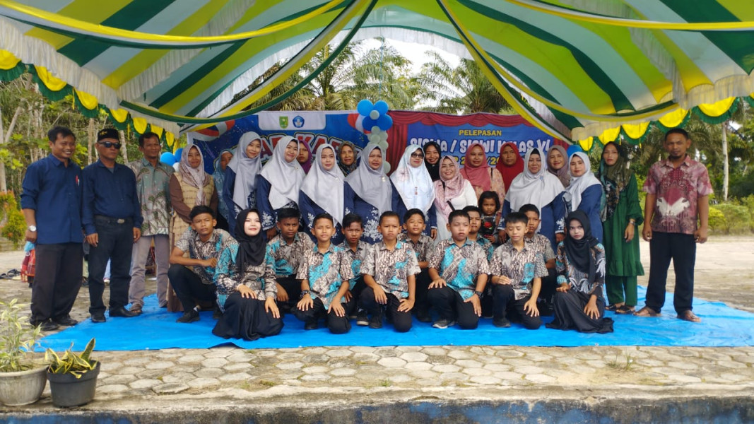 Ditaja Sederhana Komite Fasilitasi Perpisahan Siswa Kelas 6 SDN 019 Danau Tiga