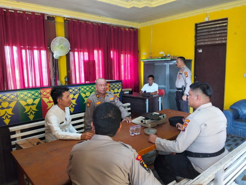 Polsek Kateman, Dipimpin AKP Jumri, Tingkatkan Sinergi dengan PPK Kecamatan Kateman Jelang Pilkada Serentak 2024, Berkomitmen Ciptakan Pemilu Damai