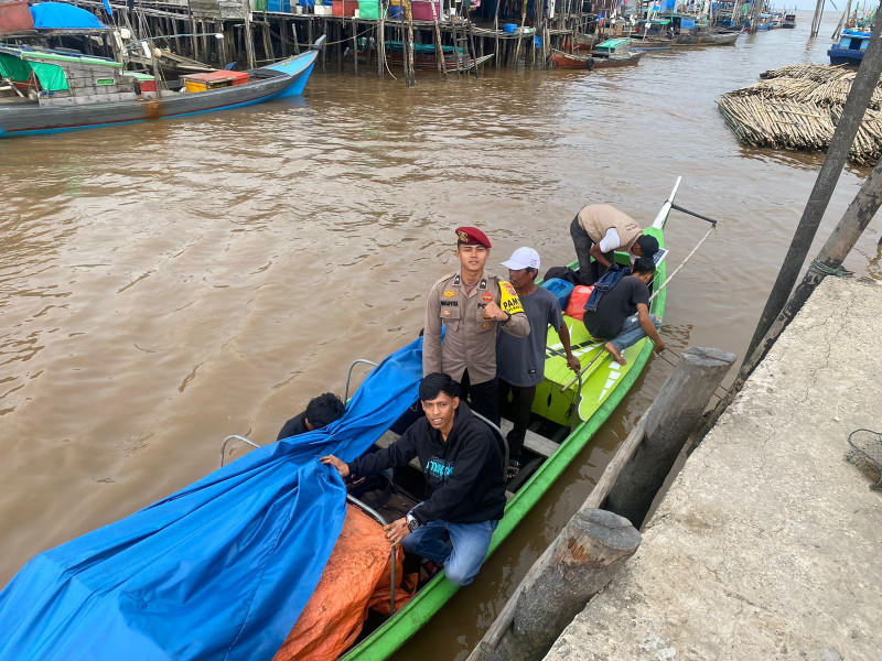 Pastikan Pilkada Aman, Polsek Kateman Tempatkan Personel di TPS Terpencil