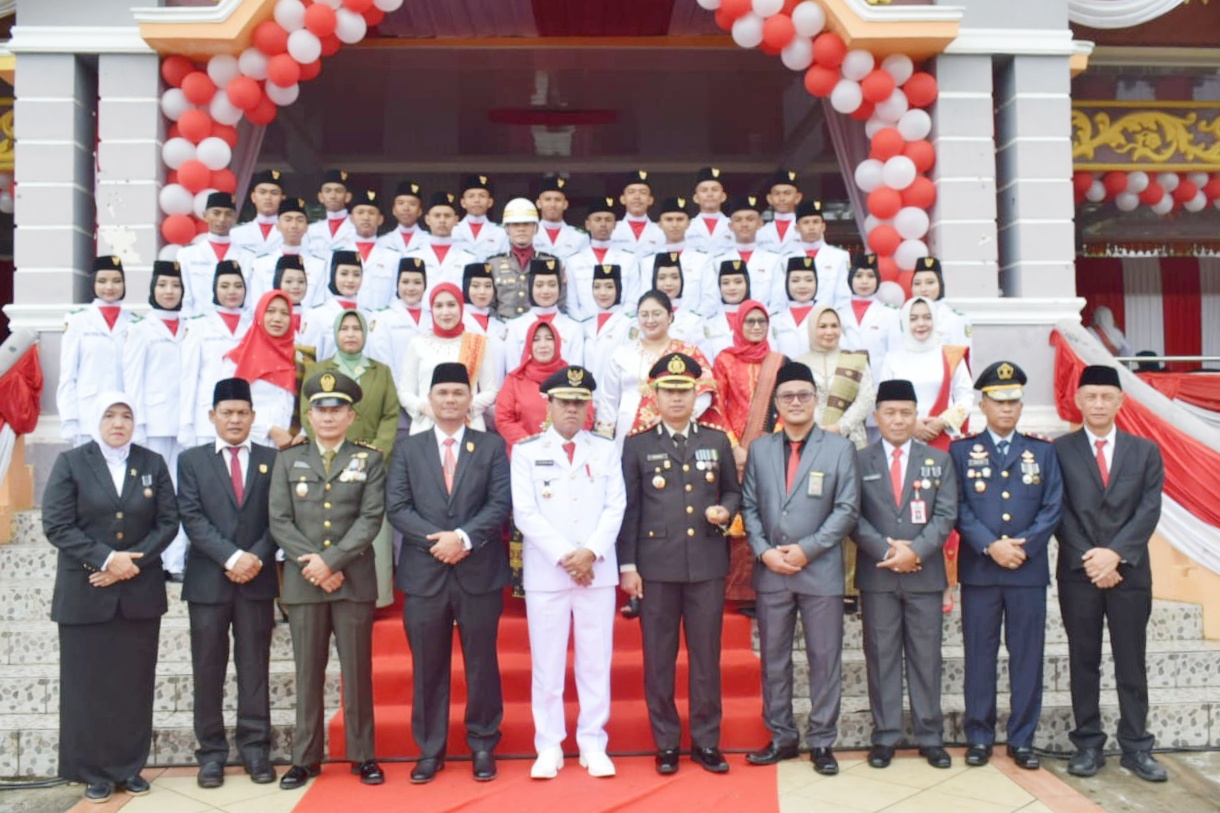 Dihadiri Forkopinda Lengkap, Upacara HUT RI Ke 77 Di Kabupaten Kuantan Singingi Sukses