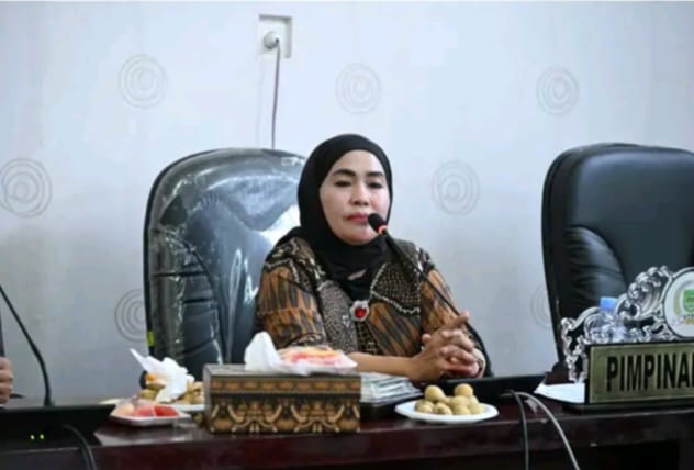 Ketua DPRD Sumiartini Pimpin Rapat Sinkronisasi Evaluasi Ranperda APBD 2026