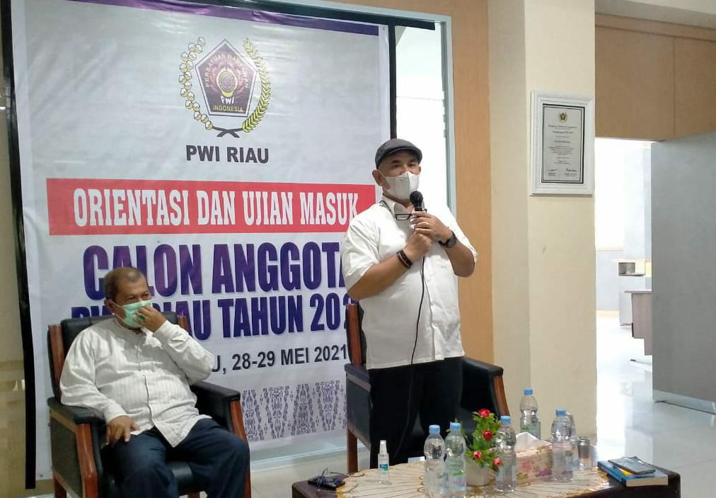 Zulmansyah Sekedang Resmi Buka Orientasi dan Ujian Masuk Calon Anggota PWI Riau Tahun 2021
