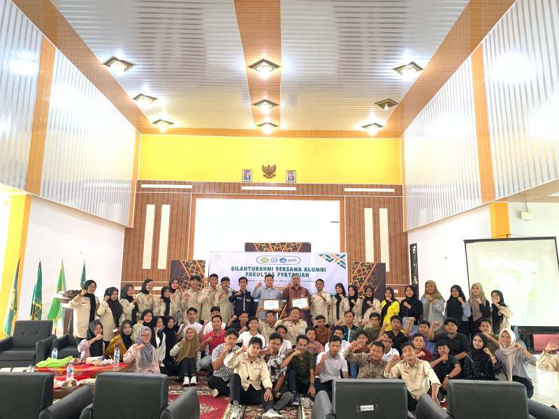 Seprido Dekan Faperta UNIKS Buka Seminar Sekaligus Silaturahmi Alumni Faperta dan Mahasiswa Baru