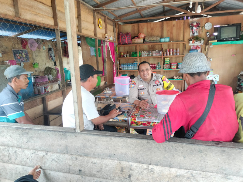 Brigadir Ichsan Syahputra Gencar Laksanakan Himbauan Kamtibmas Menjelang Pilkada 2024, Hingga ke Pelosok Desa dan Menyeberangi Sungai Guntung