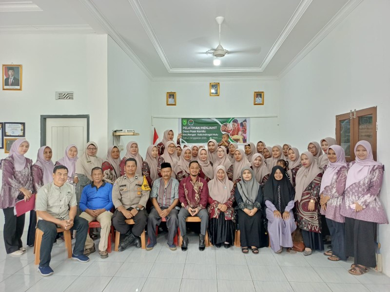 Pelatihan Menjahit Jadi Langkah Awal Wirausaha Rumah Tangga di Desa Pasir Kemilu