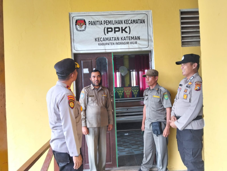Polsek Kateman dan PPK Kecamatan Kateman Rutin Berkoordinasi untuk Mewujudkan Pilkada Damai