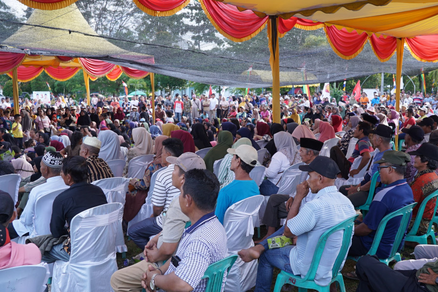 Ribuan Warga Desa Rantau Sakti Hadiri Kampanye Pasangan Anton-Poti