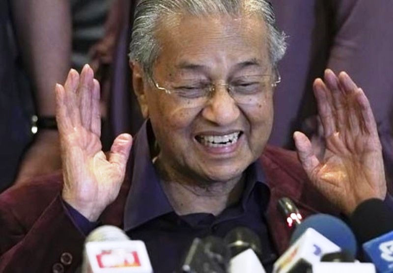 Mahathir Ungkap Alasan Mundur dan Tolak Gandeng Oposisi