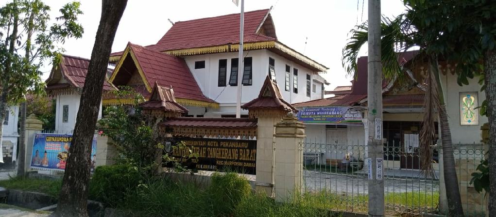 Warga Resah, Polemik Pihak Kelurahan TangBar dengan RT Jajarannya Tak Kunjung Selesai