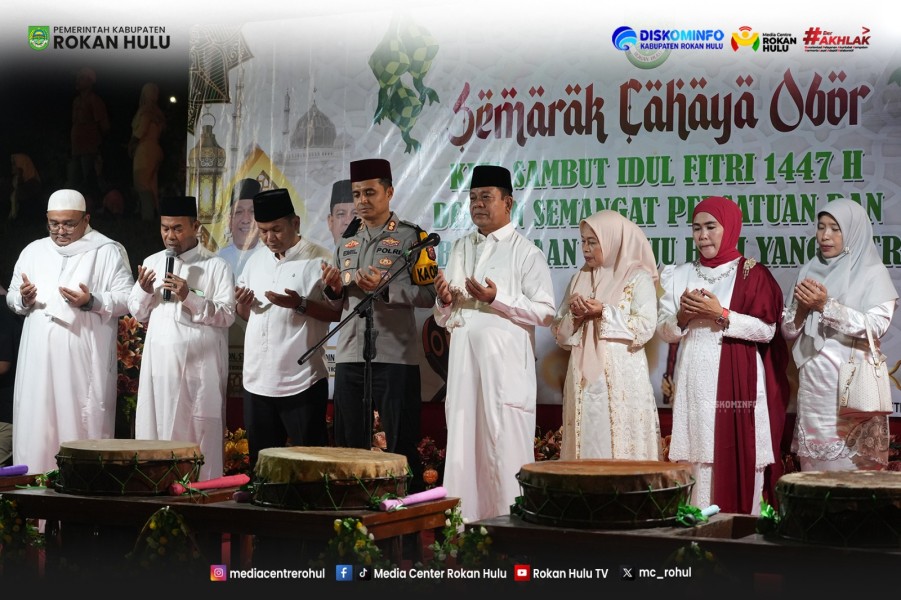 Lautan Obor Terangi Malam, Ribuan Warga Semarakkan Pawai Sambut Idulfitri 1447 Hijriah