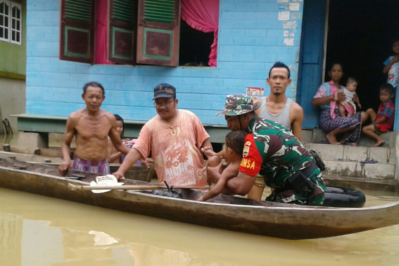 KORAMIL 05/PERANAP KODIM 0302/INHU Peduli Korban Banjir