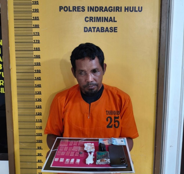 Kapolsek Lirik Pimpin Langsung Penangkapan Pelaku Penyalahgunaan Narkoba Didesa Lambang Sari I, II, III