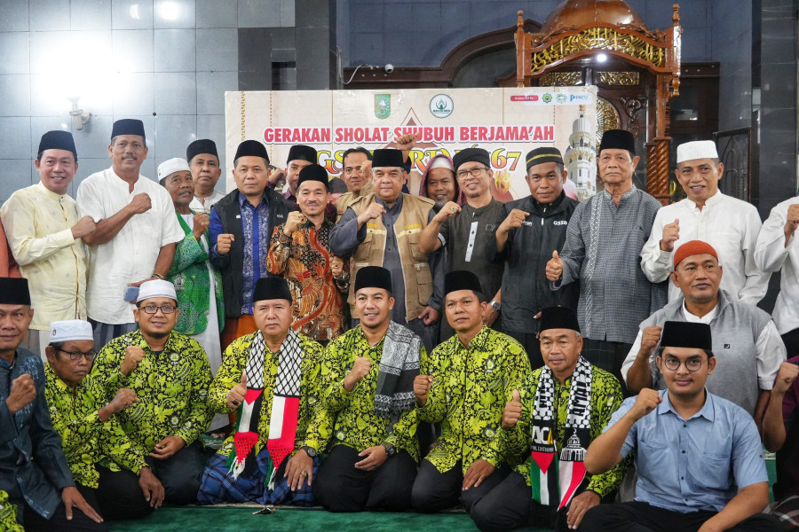 Gerakan Sholat Subuh Berjamaah di Kuansing Gubri Ajak masyarakat Hadiri GSSB di Masjid An Nur Pekanbaru Bersama UAS
