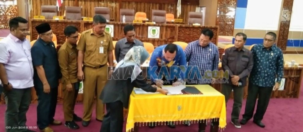 DPRD Rohil Finalisasi Ranperda Penyebutan Nama Desa Jadi Kepenghuluan