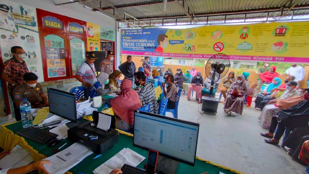 8.487 Warga Kampar Hari ini Ikuti Vaksinasi, yang Belum Segeralah Vaksin Agar Pandemi Berakhir