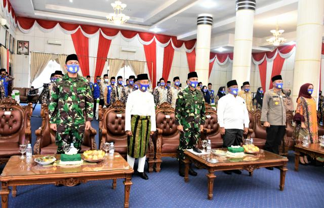 Danrem 031/WB dan Bupati Kampar Hadiri Pelantikan DDII dan PDD Kampar