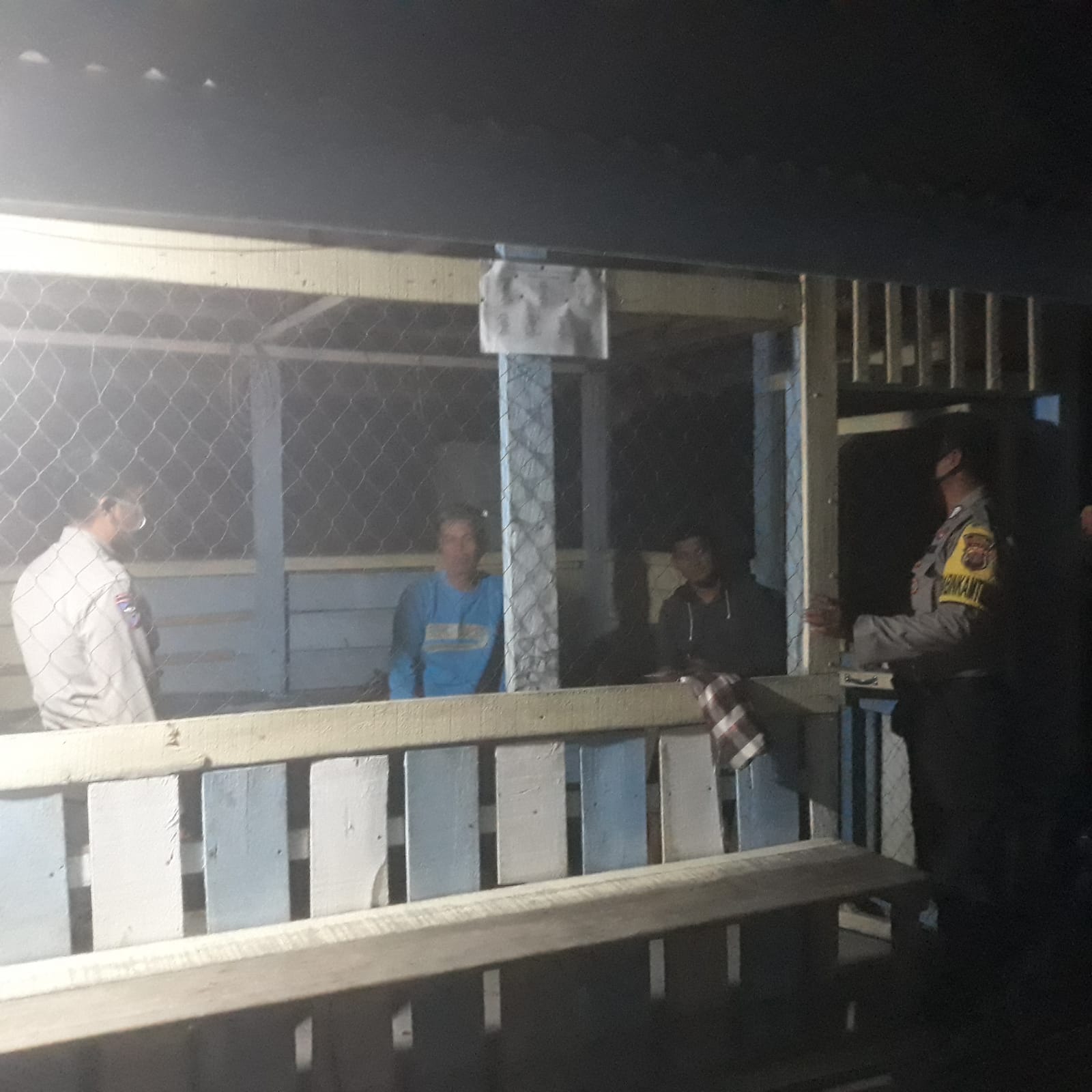 Cegah Terjadi Pencurian, Personel Polsek Pangean Gencar Lakukan Patroli Malam