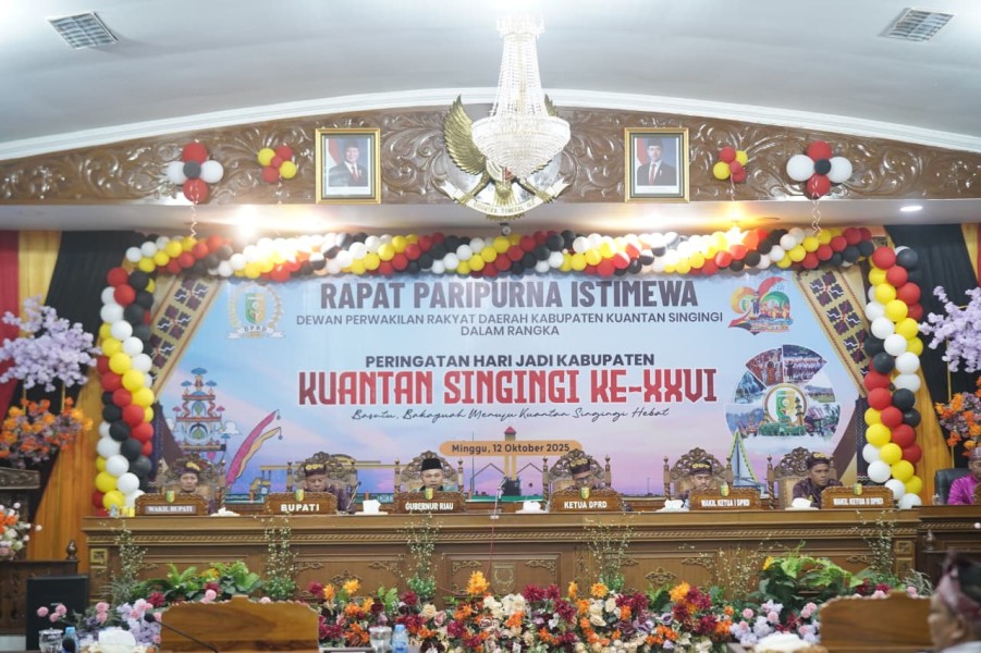 Rapat Paripurna Istimewa DPRD Kuansing Peringati Hari Jadi Ke-26, Kapolda Riau Hadiri Acara Bersama Unsur Forkopimda