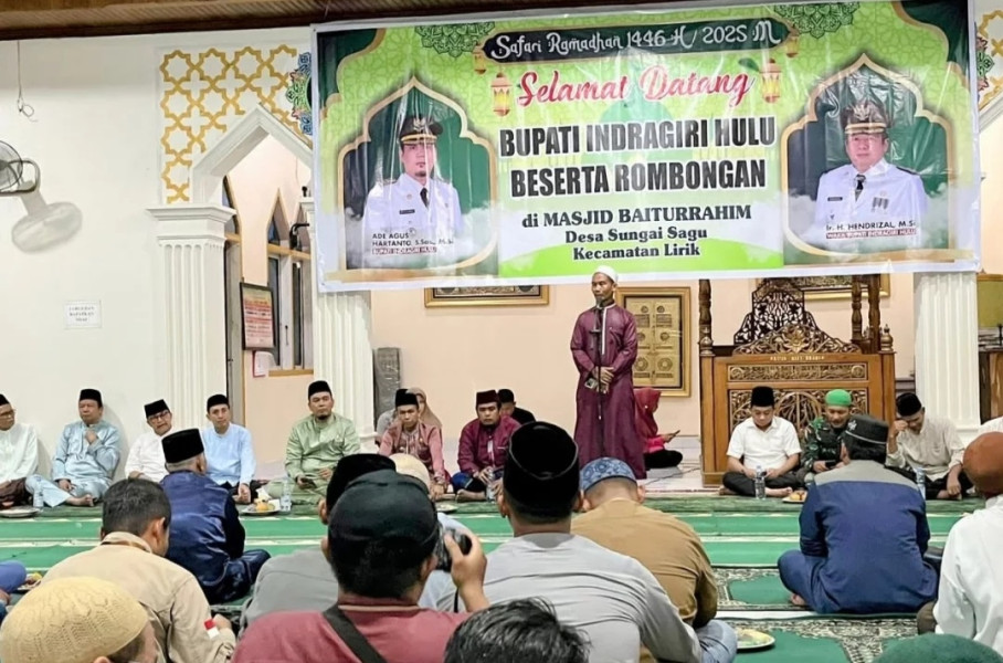 Di Kecamatan Lirik, Bupati dan Wabup Inhu Safari Ramadhan di Desa Sungai Sagu