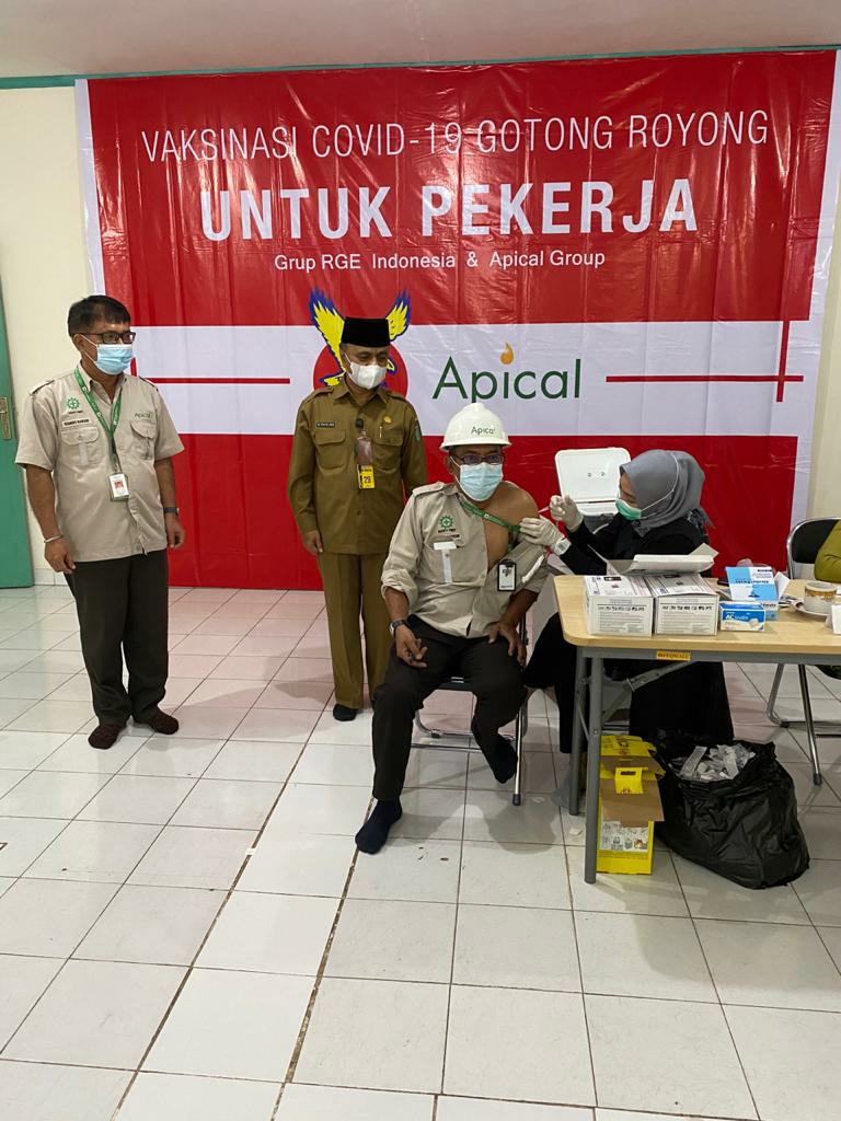 Kesehatan Karyawan Adalah Aset Perusahaan, Apical Gelar Vaksinasi Gotong Royong Perdana di Dumai