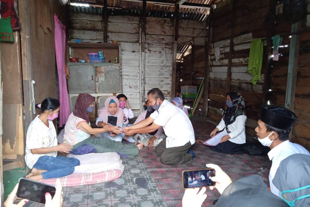 Desa Pasir Kemilu Salurkan BLT DD, Kades: 49 KK Terima Selama 3 Bulan 