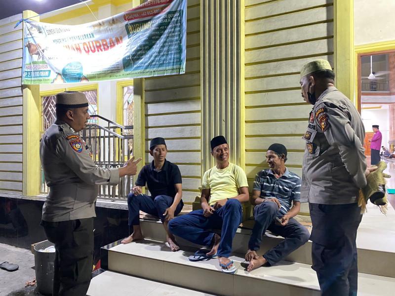 Polsek Kateman Lakukan Salat Berjamaah Keliling sebagai Upaya Cooling System Pasca Pilkada 2024