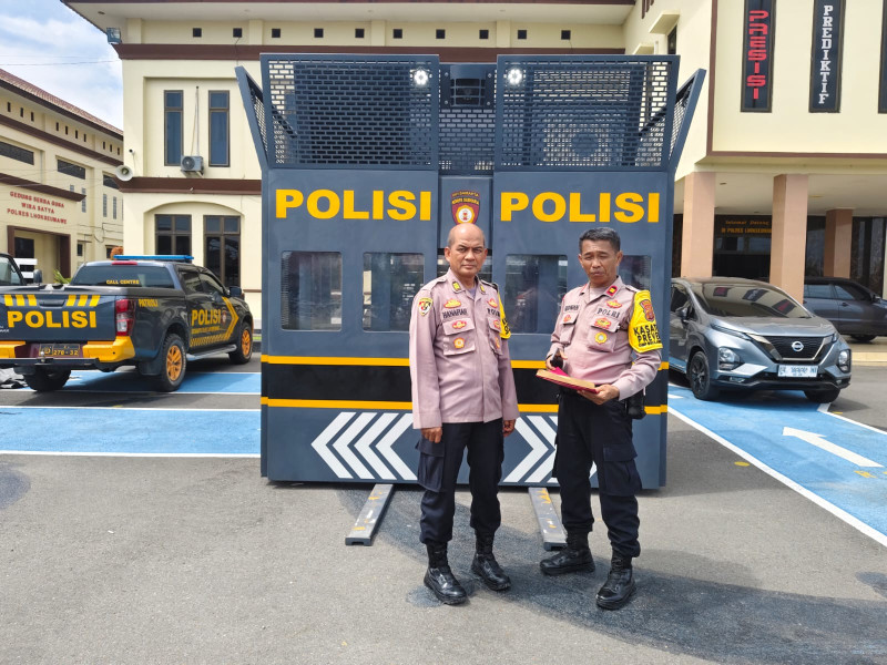 Polres Lhokseumawe Terima Kendaraan Taktis Telehandler dari Korps Sabhara Polri untuk Pengamanan Unjuk Rasa