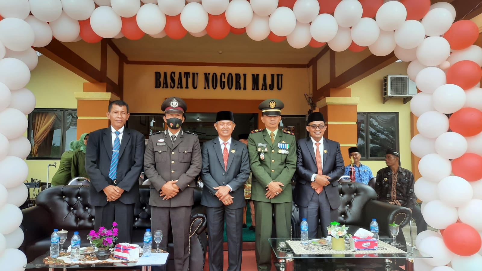 Danramil 02/Kuantan Tengah Hadiri Upacara HUT RI ke 77 di kecamatan Sentajo Raya.