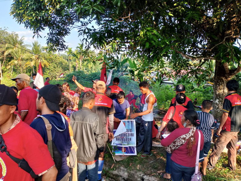 Sejumlah Buruh F. Serbundo Gelar Aksi di Depan  Kantor DPRD Rohul