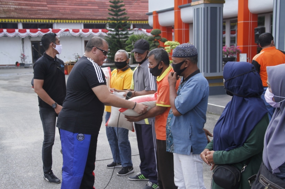 Jaga Ketahanan Pangan, Bupati Inhu Promosikan Beras Hasil Produksi Kecamatan Kuala Cenaku