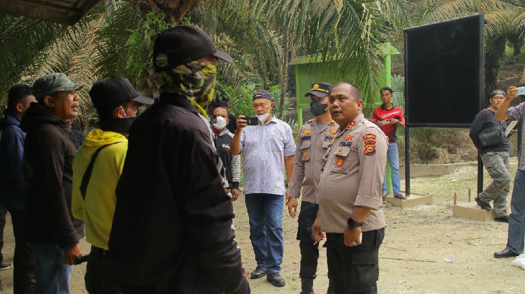 Kapolres Kampar Turun Langsung Dalam Pengamanan Unjuk Rasa Massa KUD Iyo Basamo 