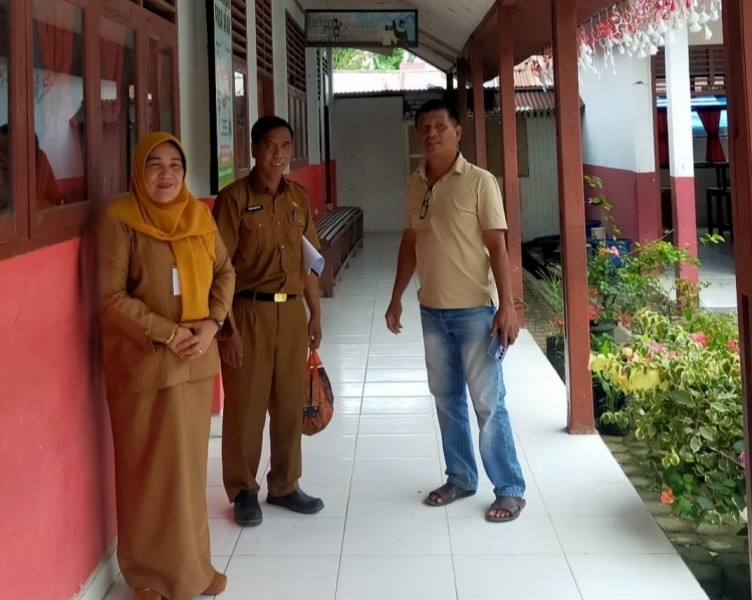 Waka DPRD Inhu Adek Chandra Kawal Aspirasi Rehabilitasi SDN 021 di Desa Pasir Kemilu