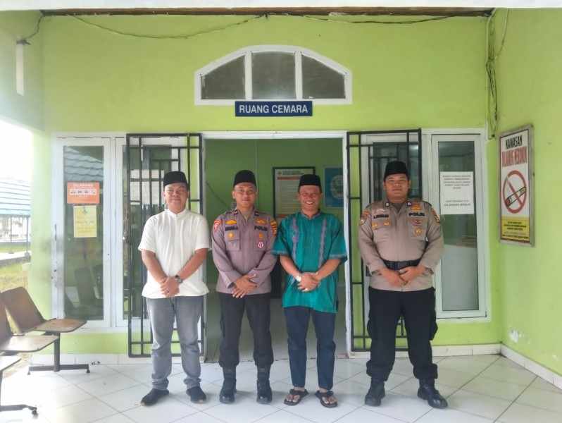 Polsek Kateman Berbagi Kepedulian di RSUD Raja Musa