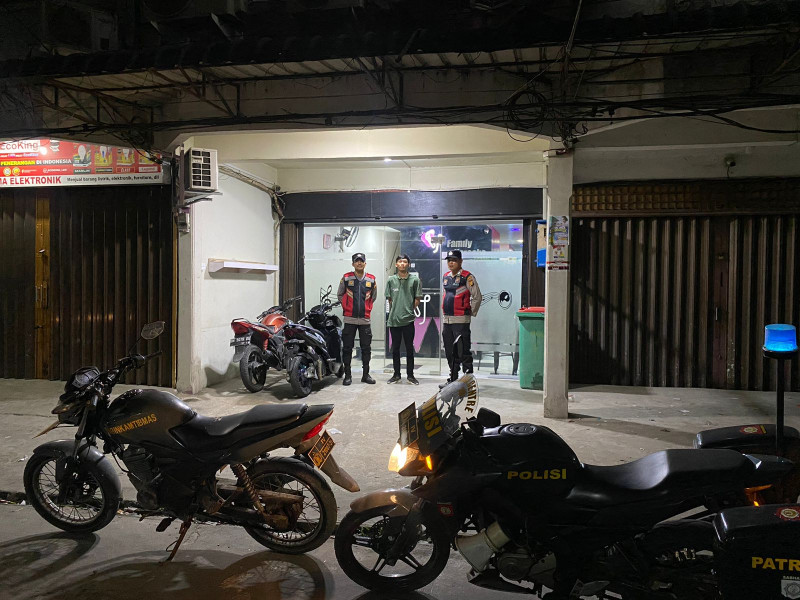 Kapolsek Kateman Pastikan Situasi Aman Jelang Pilkada 2024, Giatkan Patroli dan Sambangi Warga