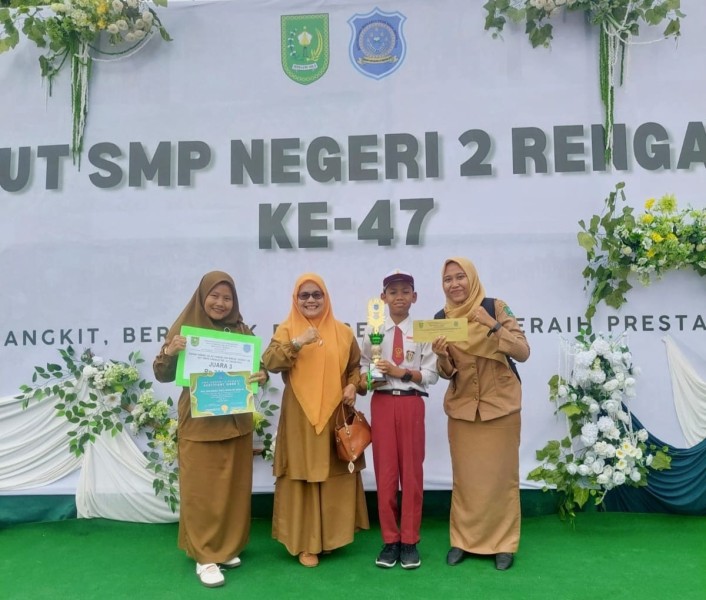 Semangat Tak Pernah Lelah, SDN 007 Sekip Hulu Raih Juara III Lomba Gerak Jalan HUT SMPN 2 Rengat