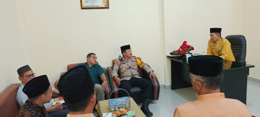 Kapolsek Keritang Berkomitmen dengan Forkopimcam Jaga Kondusifitas Jelang Pilkada Serentak 2024