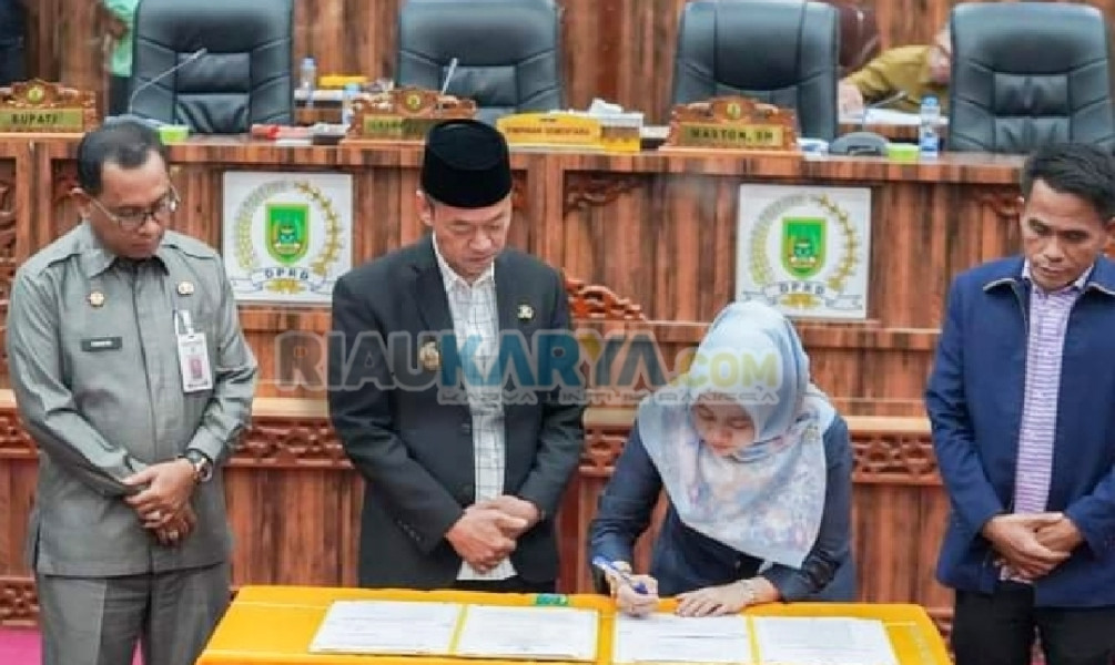 DPRD Rohil Bersama Pemerintah Daerah Sahkan APBD Perubahan 2024 Rp 2,9 Triliun