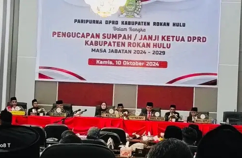 Hj. Sumiartini Dilantik sebagai Ketua DPRD Rohul 2024-2029