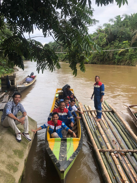 Peduli Kesehatan Masyarakat Talang Mamak dan Melayu Tua di Kawasan TNBT,  PT.TGI Office II Belilas Bantu Bot
