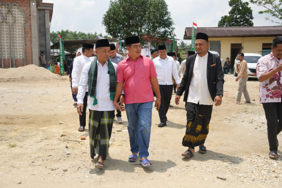 Wakili Plt Bupati, Sekda Sebut Pembangunan dan Pengaspalan Jalan Di LTD Segera Direalisasikan