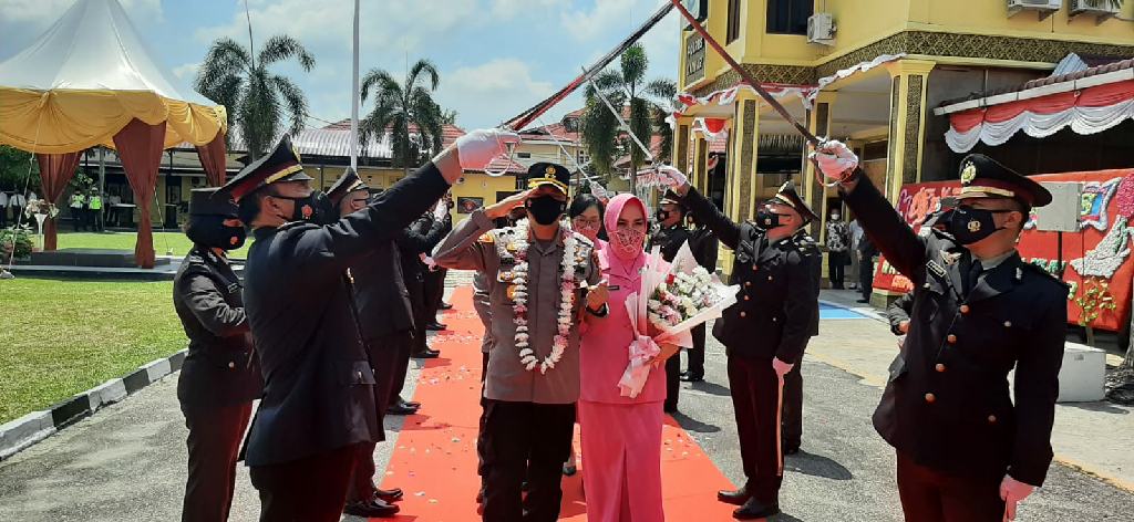 Rangkaian Acara Pisah Sambut Kapolres Kampar Berlangsung Khidmat dan Haru