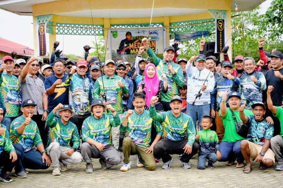 Meduyan Mancing, Bupati Inhu Imbau Warga Tidak Lagi Meracun dan Menyetrum Ikan