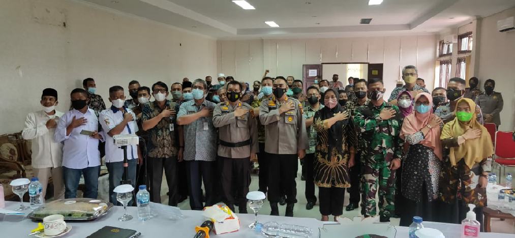 Kapolresta Pekanbaru Jalin Silaturahmi dengan Para Tokoh di Kec. Tenayan Raya dan Kec. Kulim 