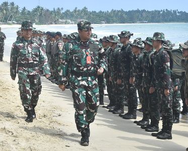 Prajurit Lanud RSA Natuna Lakukan Latihan  Pertahanan di Pulau Terluar