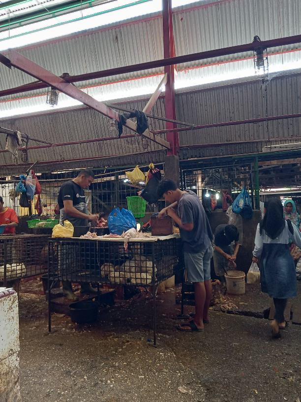 Dari Tahun Baru Hingga Jelang Perayaan Imlek, Harga Ayam Potong di Pekanbaru Naik