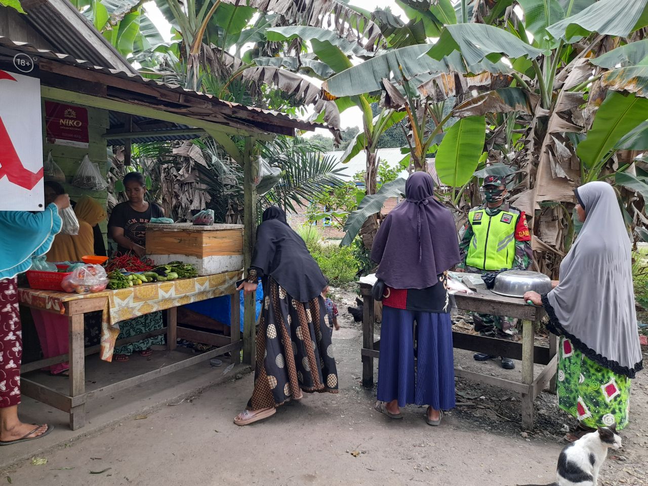 Kunjungi Warga Baturijal Hulu, Kopka Tasyarudin Himbau Warga Terapkan 5 M