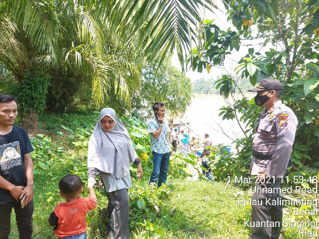 Patroli Rutin, Polsek Benai dan PemDes Kembali Temukan Dompeng di Aliran Sungai Batang Kuantan