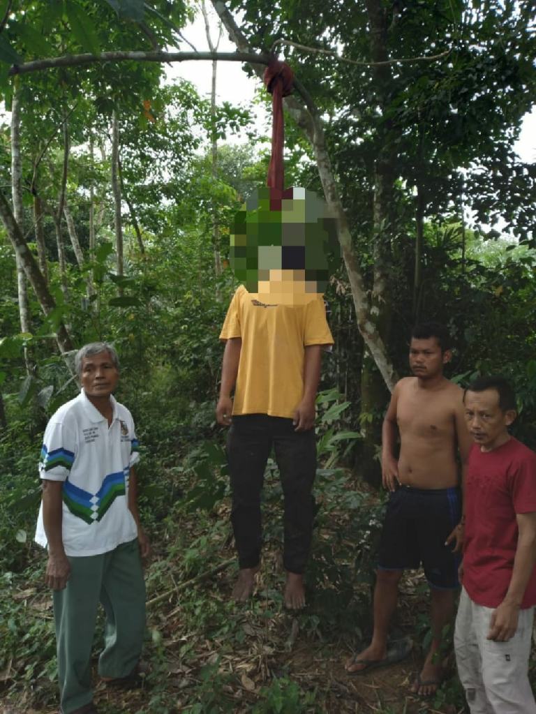Heboh! Pemancing Temukan Pria Gantung Diri di Pohon Karet