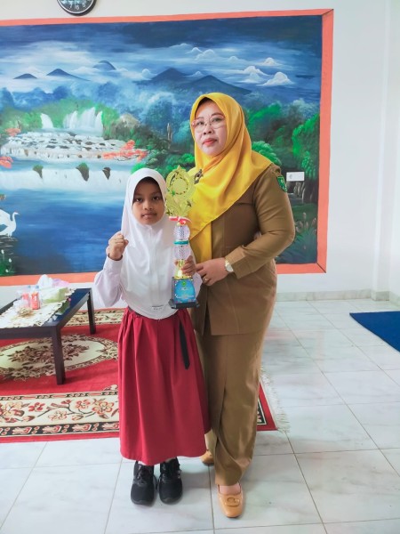Hebat! Bilqis dari SD 018 Sekip Hulu Sabet Juara 1 Karate Putri di O2SN